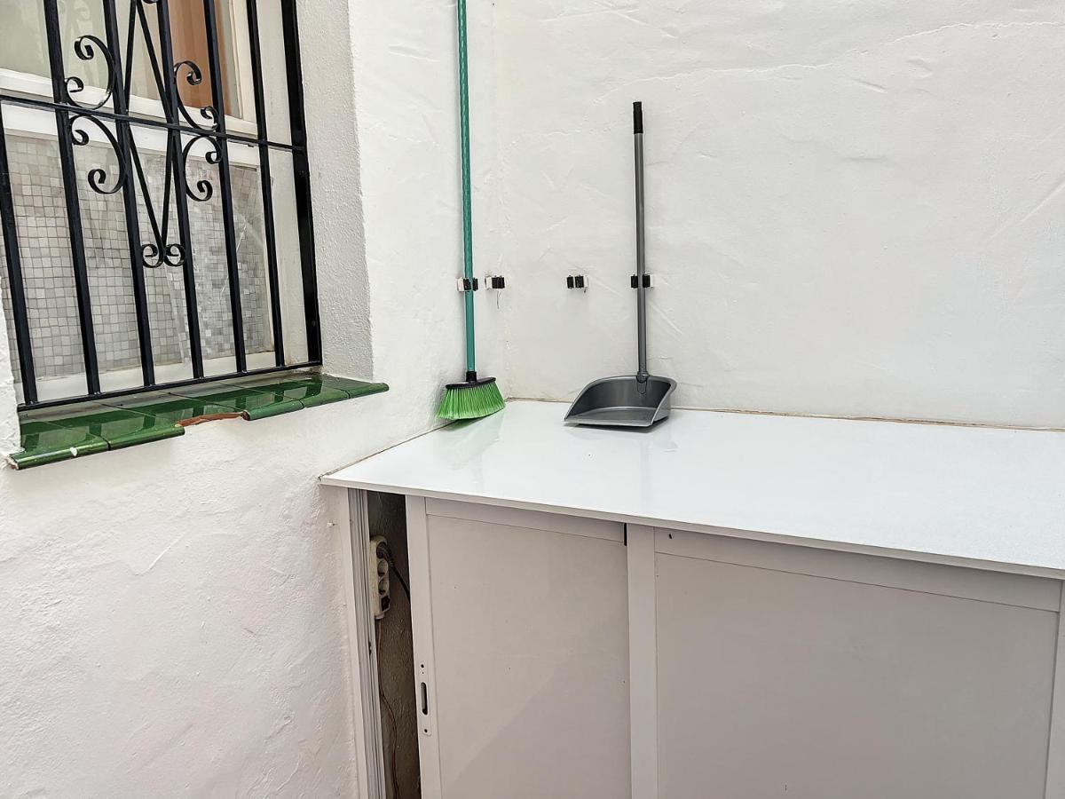 Agradable Adosado Con Piscina La Hidalga Villa Беналмадена Екстериор снимка