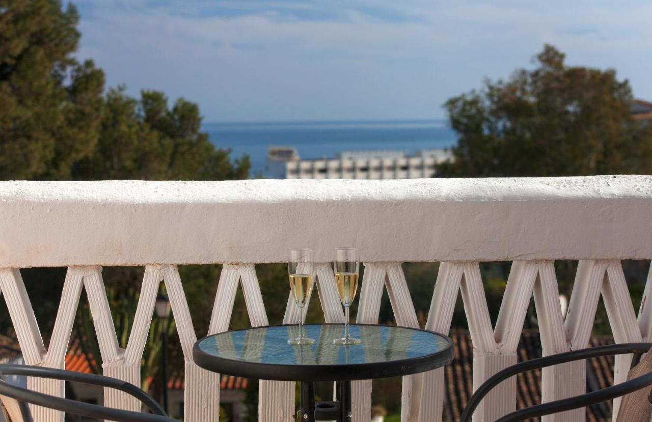 Agradable Adosado Con Piscina La Hidalga Villa Беналмадена Екстериор снимка