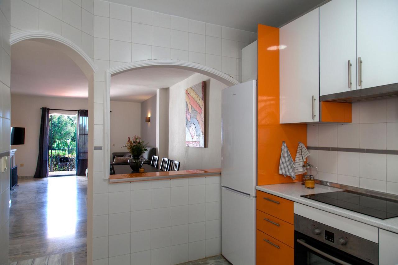 Agradable Adosado Con Piscina La Hidalga Villa Беналмадена Екстериор снимка